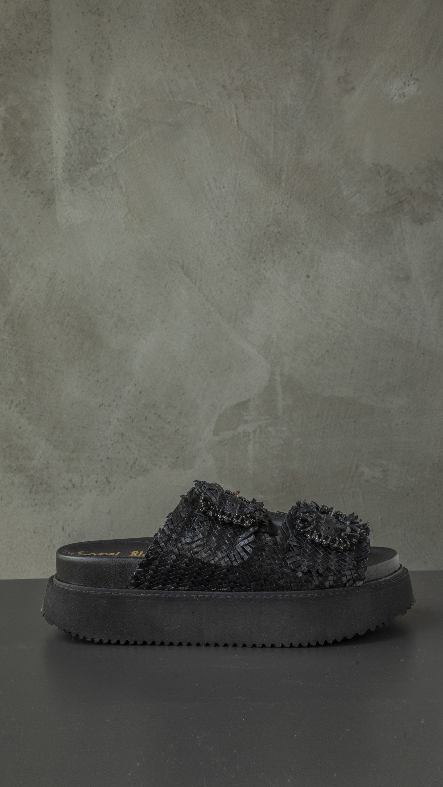 CORAL BLUE | PLATFORM MULE BLACK