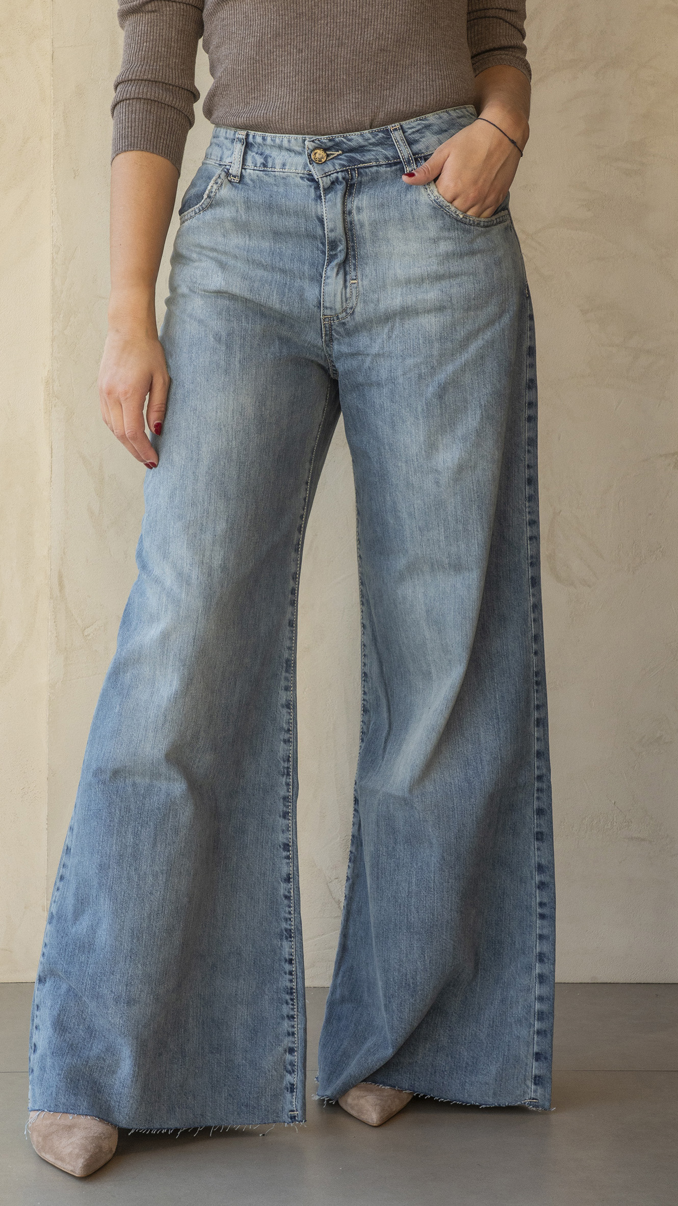 SO ALLURE | JEANS SAND