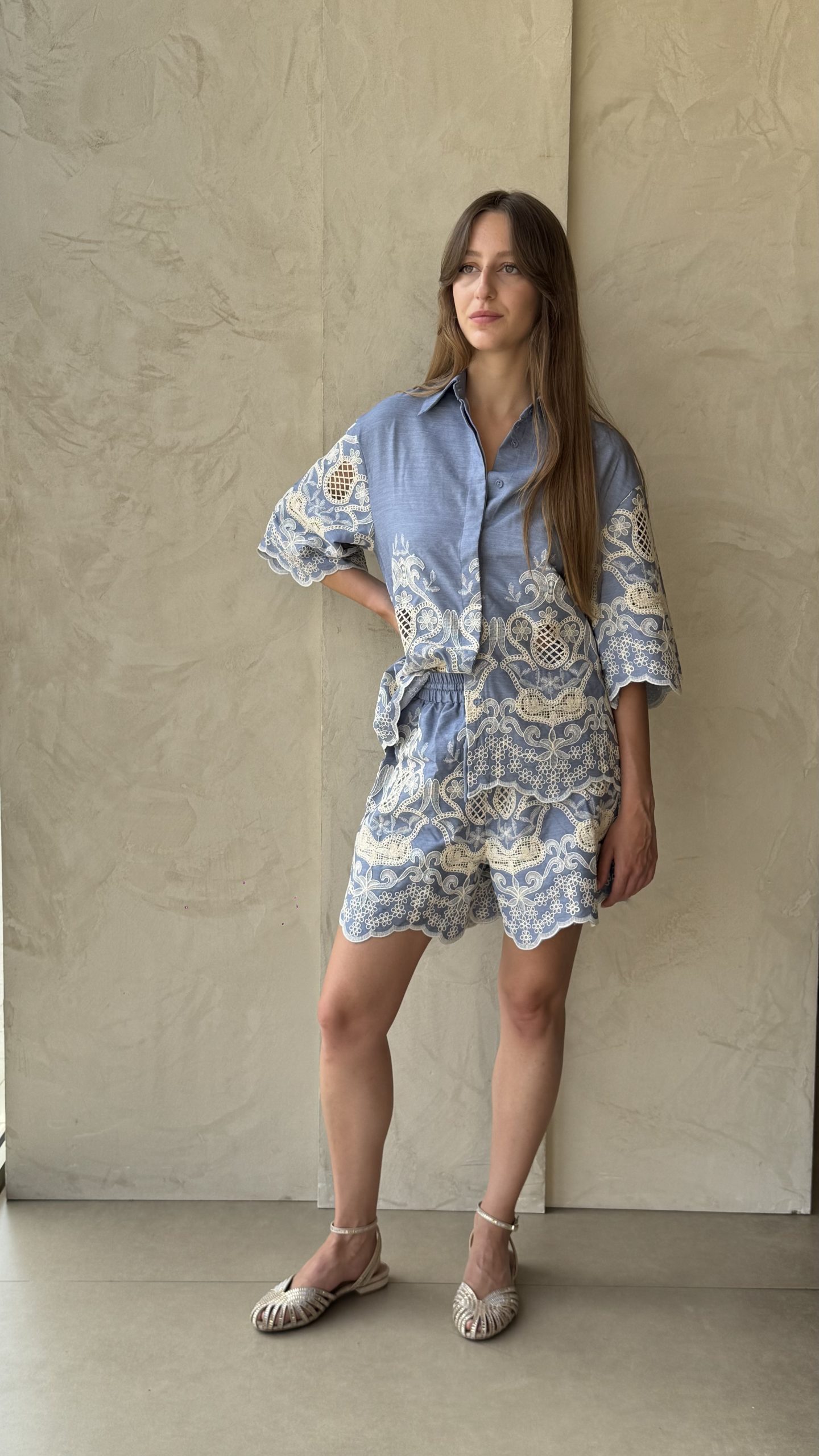 GLAMOROUS | Shorts Chambray Ricamo