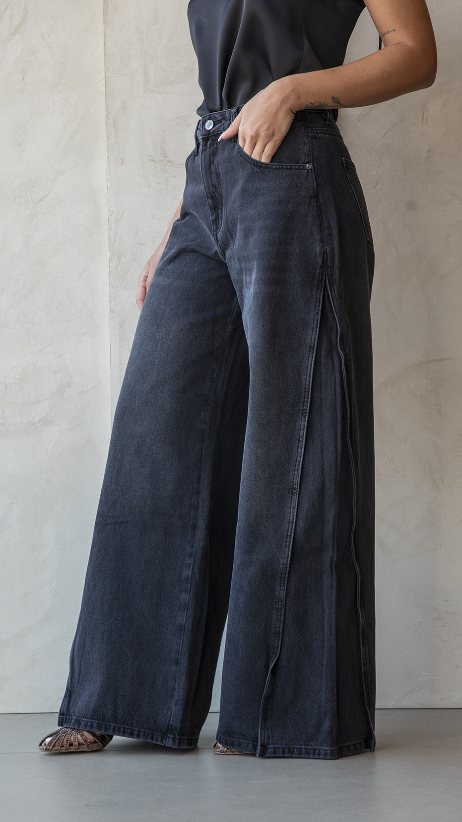 ELEH | DENIM BLACK