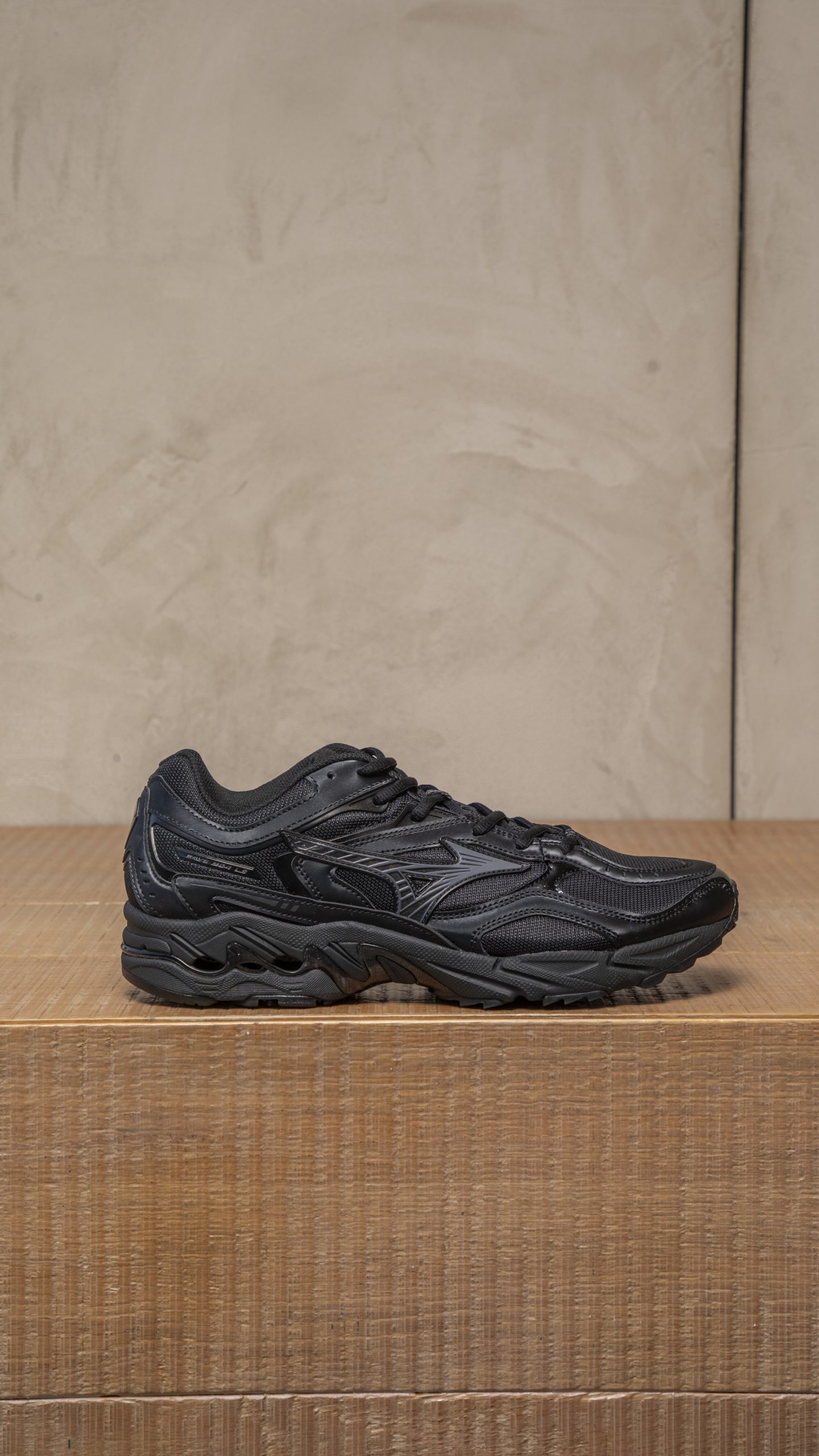MIZUNO | WAVE RIDER 10 BLACK